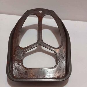 Vintage/Antique Metal Iron Holder
